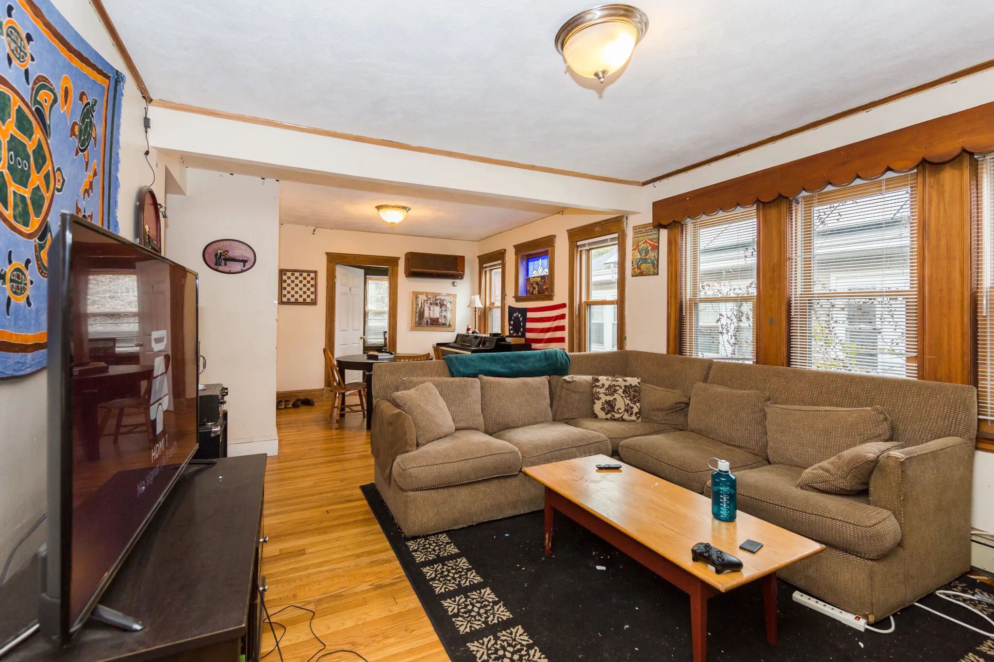 6 bed, 2 bath apartment for rent at 200 Calumet St Unit 2, Mission Hill