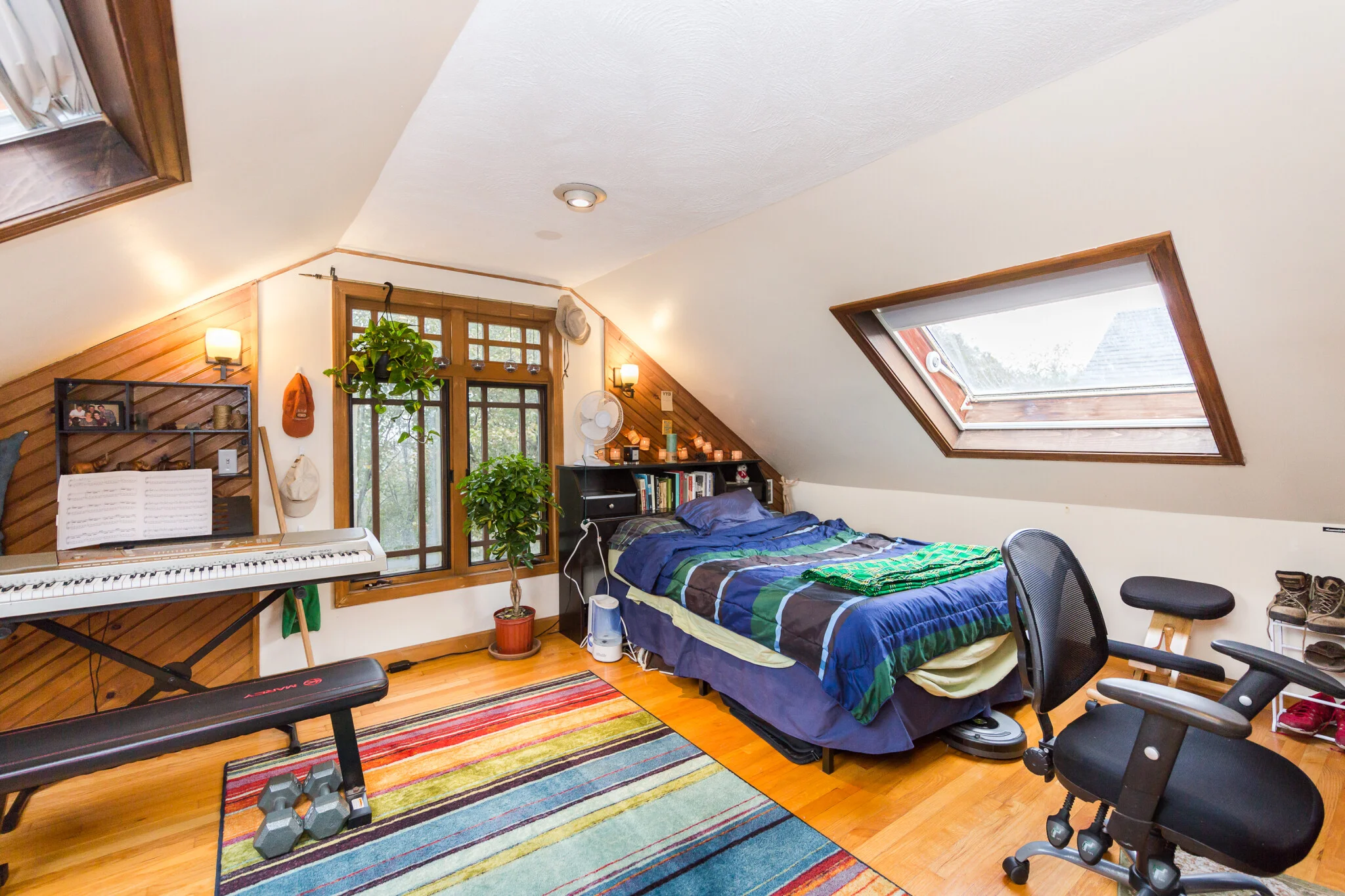 6 bed, 2 bath apartment for rent at 200 Calumet St Unit 2, Mission Hill — photo 17 of 19