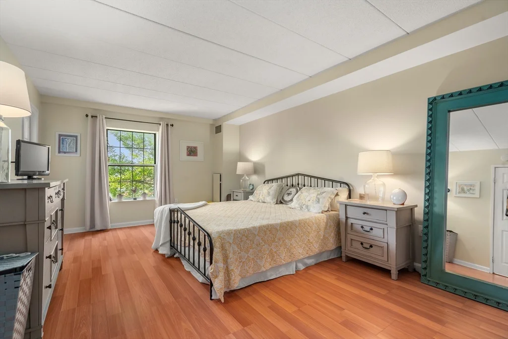 2 bed, 2 bath apartment for rent at 200 Captains Row Unit 408, Admirals Hill — photo 8 of 17
