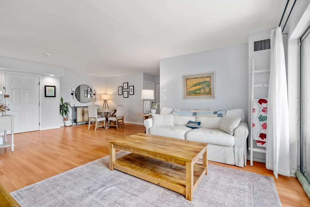 2 bed, 2 bath apartment for rent at 200 Captains Row Unit 408, Admirals Hill — photo 3 of 17