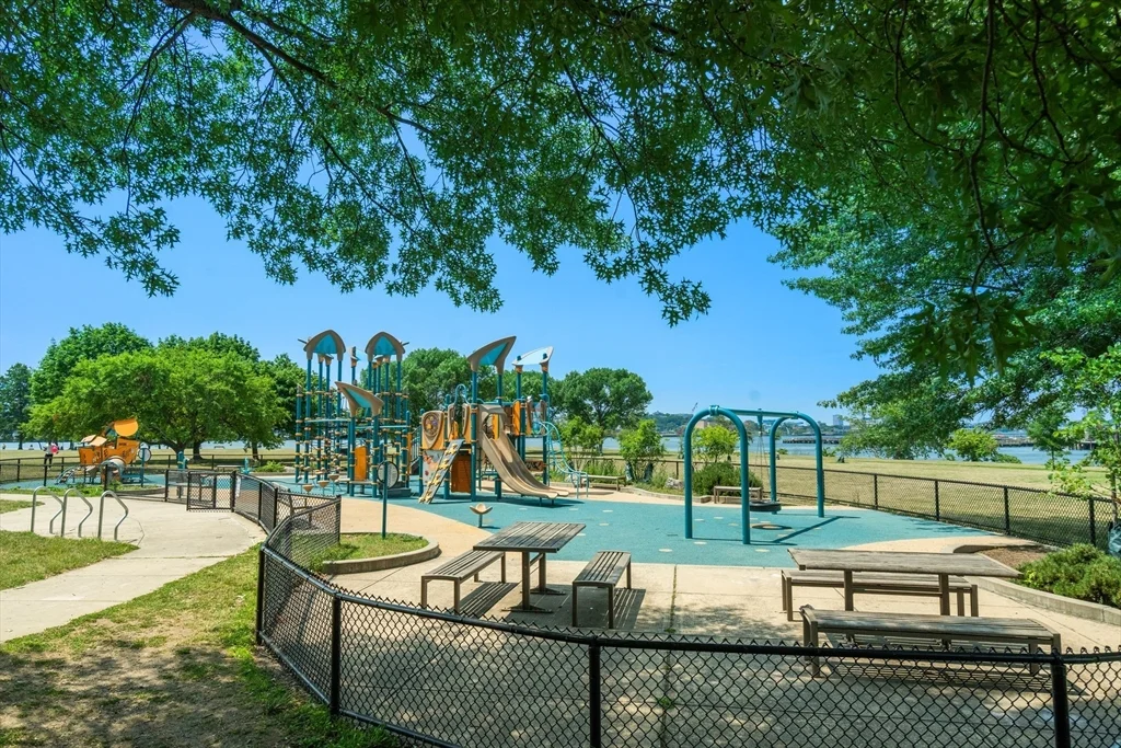 2 bed, 2 bath apartment for rent at 200 Captains Row Unit 408, Admirals Hill — photo 16 of 17