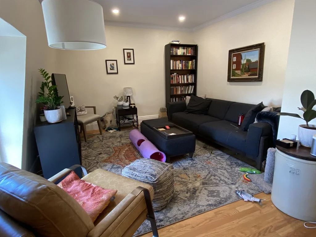 3 bed, 1 bath apartment for rent at 200 Clifton St Unit 3, Malden — photo 4 of 17