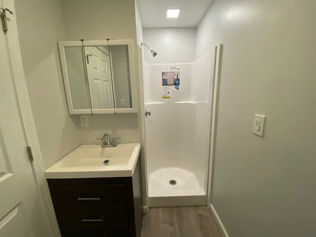 3 bed, 1 bath apartment for rent at 200 Congress Ave Unit 3, Chelsea — photo 7 of 14