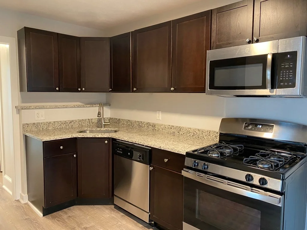 3 bed, 1 bath apartment for rent at 200 Congress Ave Unit 3, Chelsea — photo 1 of 14