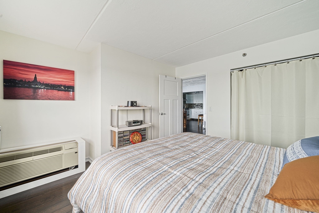 1 bed, 1 bath apartment for rent at 200 Cove Way Unit 1012, Quincy Point — photo 14 of 20