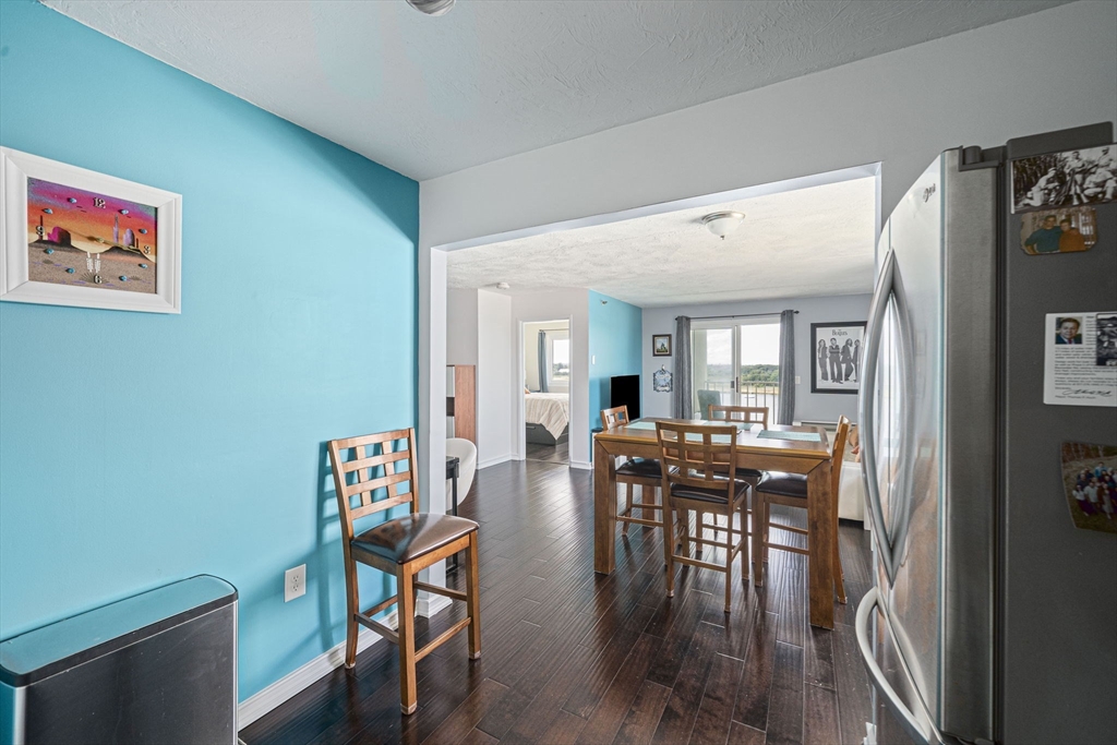 1 bed, 1 bath apartment for rent at 200 Cove Way Unit 1012, Quincy Point — photo 9 of 20