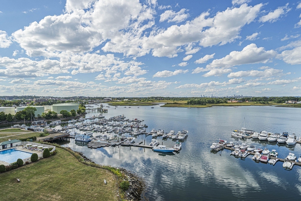 1 bed, 1 bath apartment for rent at 200 Cove Way Unit 1012, Quincy Point — photo 4 of 20
