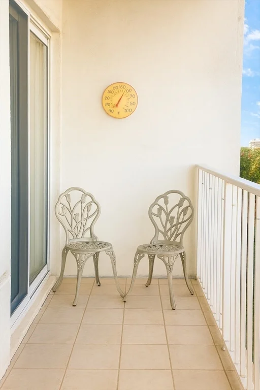 2 bed, 2 bath apartment for rent at 200 Cove Way Unit 107, Quincy — photo 6 of 6