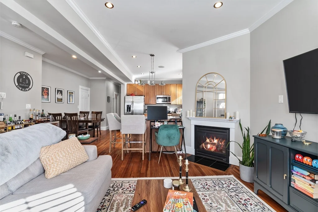 2 bed, 1 bath apartment for rent at 200 Emerson St Unit 1, South Boston — photo 3 of 15