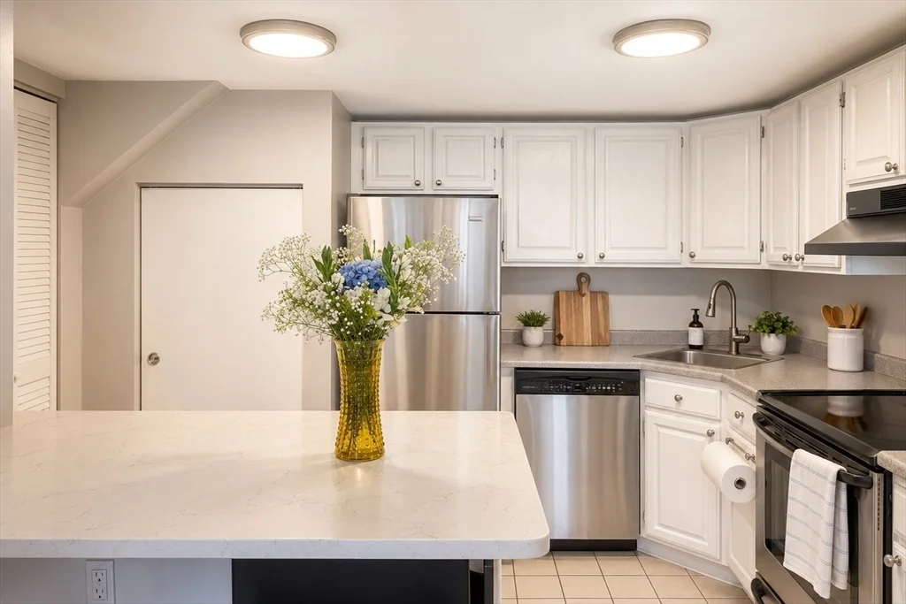 2 bed, 1 bath apartment for rent at 200 Falls Blvd Unit C302, Quincy — photo 5 of 14