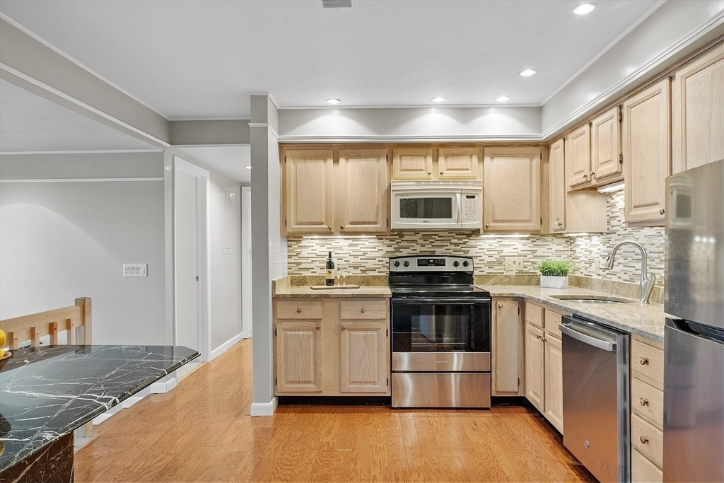 2 bed, 2 bath apartment for rent at 200 Falls Blvd Unit D108, Quincy — photo 2 of 22