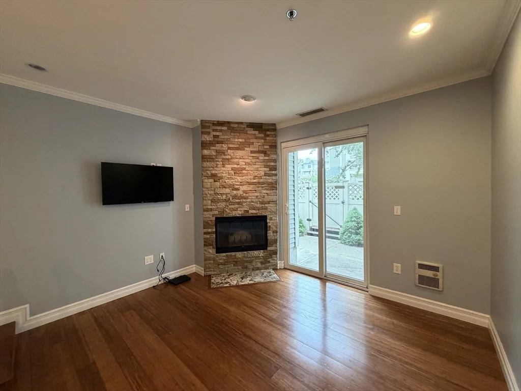 2 bed, 2 bath apartment for rent at 200 Falls Blvd Unit H103, Quincy — photo 4 of 14