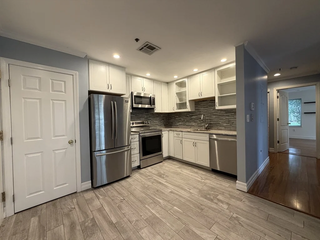 2 bed, 2 bath apartment for rent at 200 Falls Blvd Unit H103, Quincy — photo 2 of 14