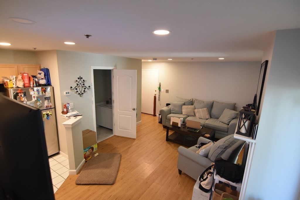 1 bed, 1 bath apartment for rent at 200 Falls Boulevard Unit E108, Quincy — photo 3 of 20