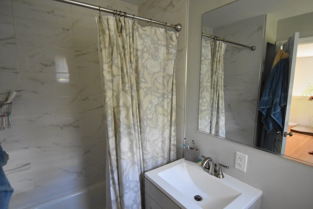 1 bed, 1 bath apartment for rent at 200 Falls Boulevard Unit E108, Quincy — photo 14 of 20