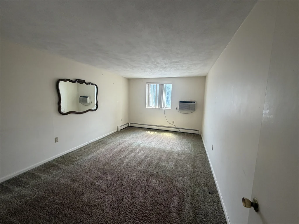 2 bed, 1 bath apartment for rent at 200 Governor's Dr Unit 13, Winthrop — photo 5 of 10