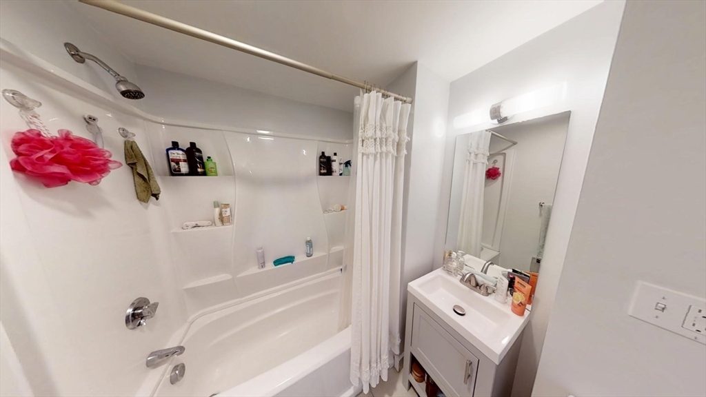 1 bed, 1 bath apartment for rent at 200 Harris St Unit 2, Revere — photo 12 of 14