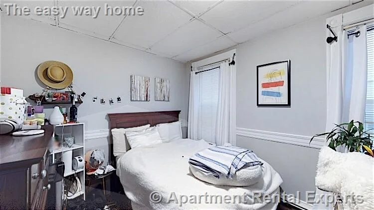 3 bed, 1 bath apartment for rent at 200 Harvard St Unit 1, Central Square — photo 6 of 9
