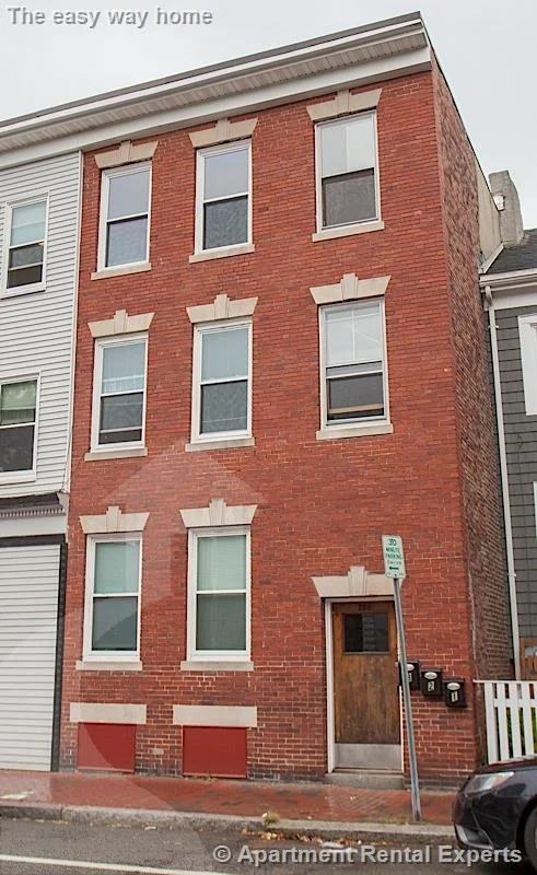 3 bed, 1 bath apartment for rent at 200 Harvard St Unit 2, Central Square — photo 9 of 10