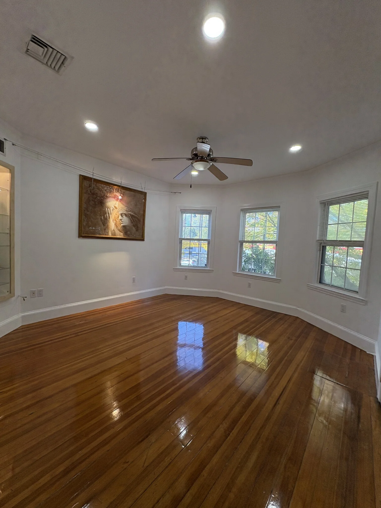 4 bed, 2 bath apartment for rent at 200 Hyde Park Ave Unit 1, Jamaica Plain — photo 6 of 20