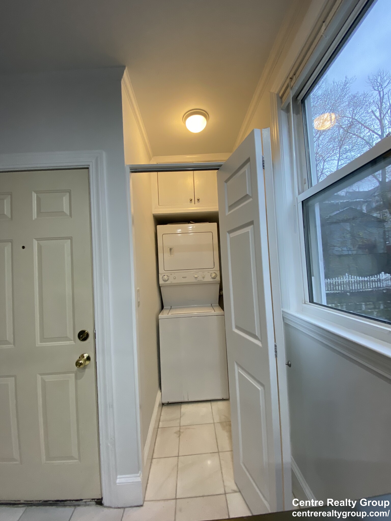 4 bed, 2 bath apartment for rent at 200 Hyde Park Ave Unit 2, Jamaica Plain — photo 5 of 19