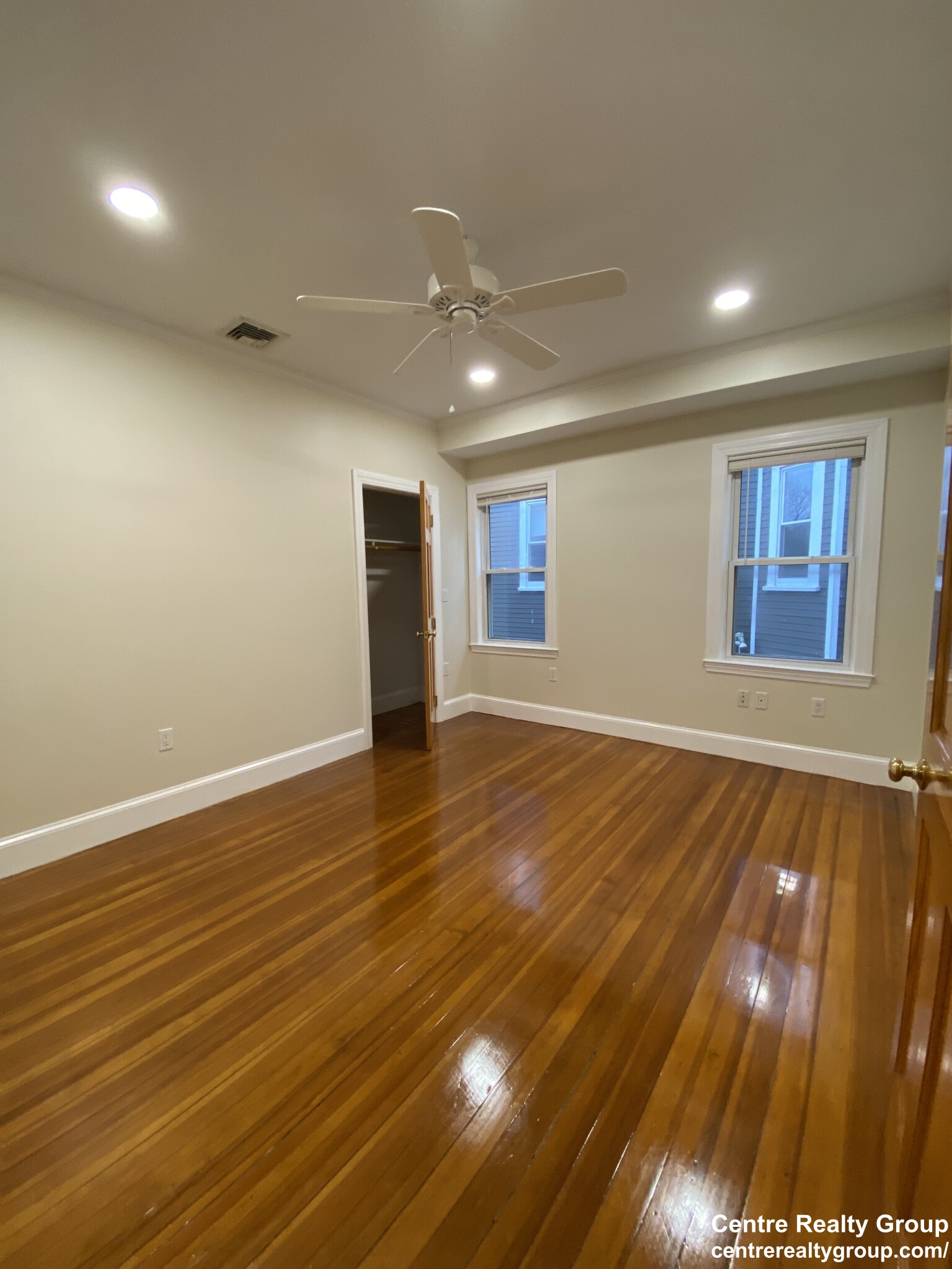 4 bed, 2 bath apartment for rent at 200 Hyde Park Ave Unit 2, Jamaica Plain — photo 14 of 19