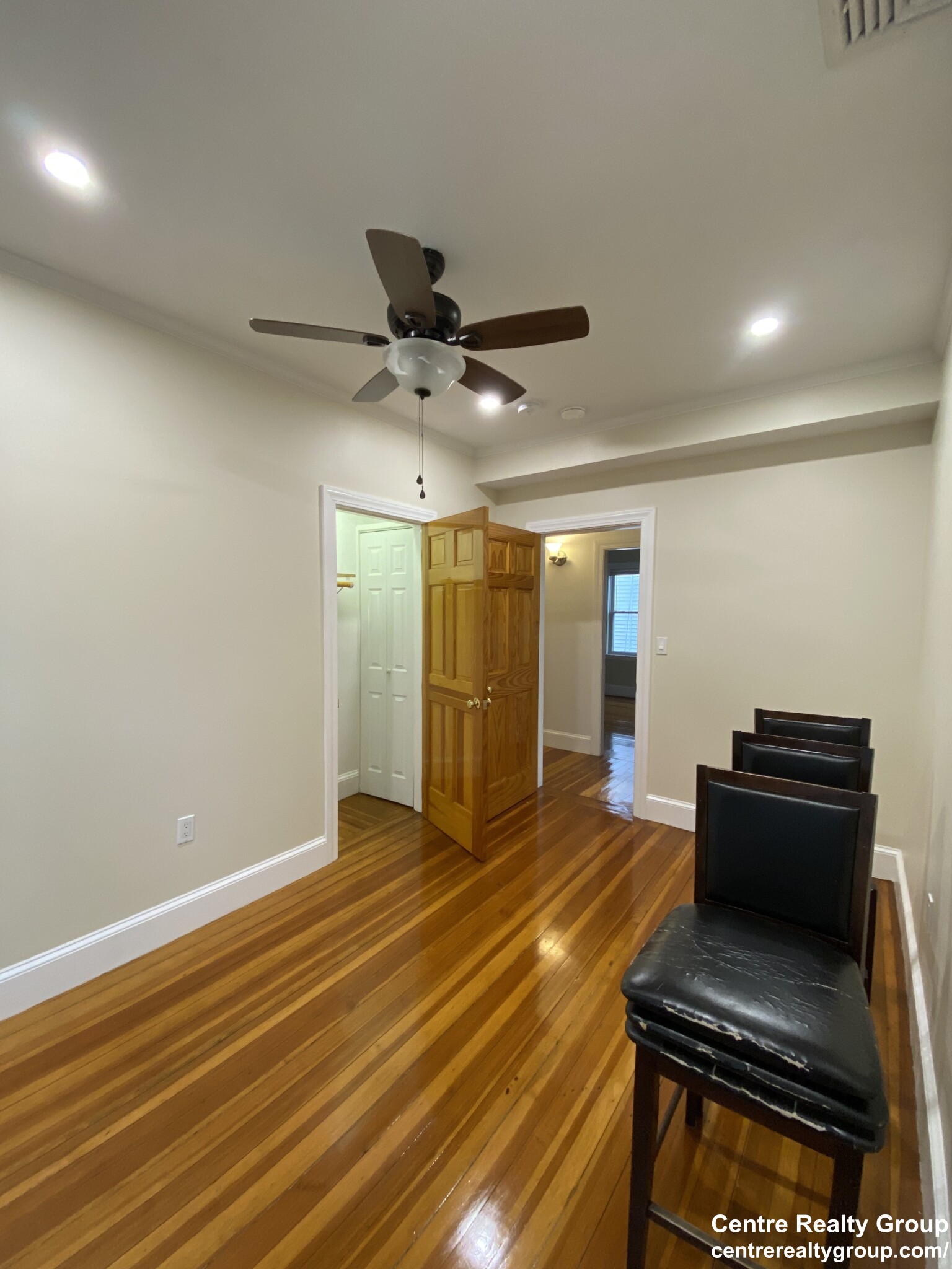 4 bed, 2 bath apartment for rent at 200 Hyde Park Ave Unit 2, Jamaica Plain — photo 7 of 19