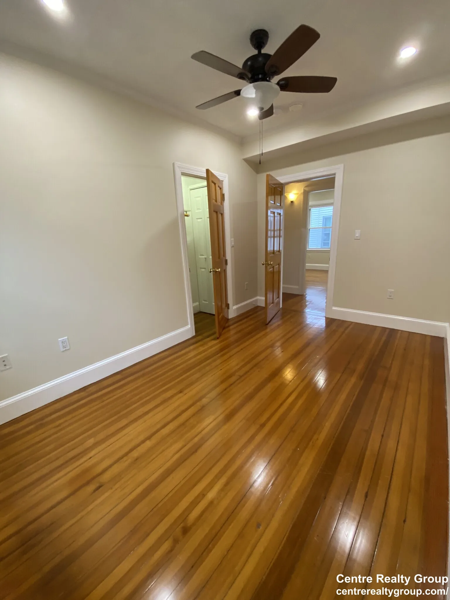 6 bed, 3 bath apartment for rent at 200 Hyde Park Ave Unit 3, Jamaica Plain — photo 12 of 25