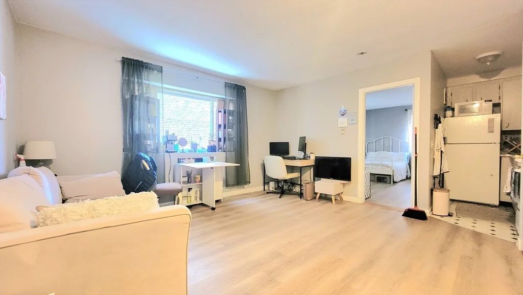 1 bed, 1 bath apartment for rent at 200 Kelton St Unit 14, Allston