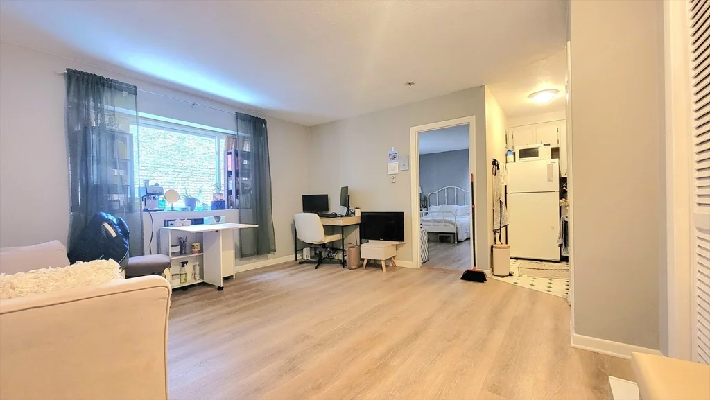1 bed, 1 bath apartment for rent at 200 Kelton St Unit 14, Allston — photo 2 of 8