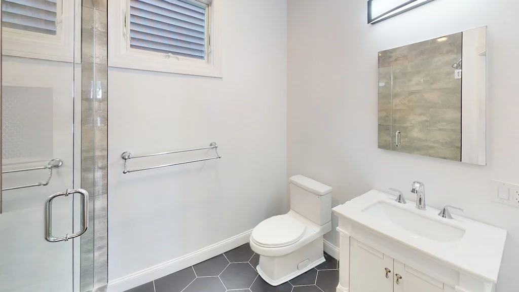 3 bed, 2 bath apartment for rent at 200 L St Unit 1, South Boston — photo 19 of 23
