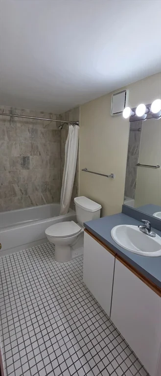 2 bed, 2 bath apartment for rent at 200 Ledgewood Dr Unit 606, Stoneham — photo 7 of 41