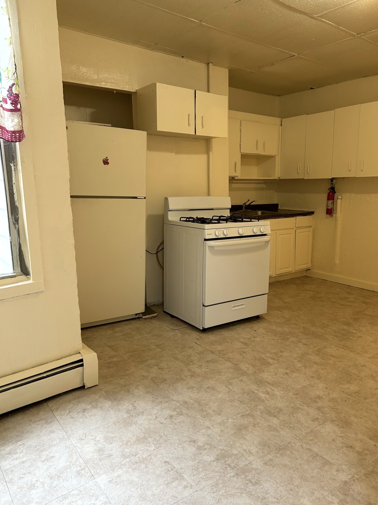 2 bed, 1 bath apartment for rent at 200 London St Unit 2, East Boston — photo 7 of 11