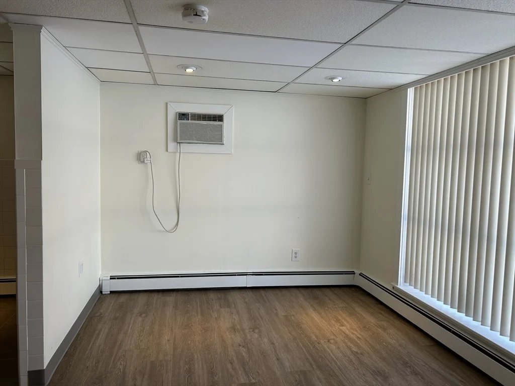 2 bed, 1 bath apartment for rent at 200 Main St Unit 1, Spencer — photo 7 of 25