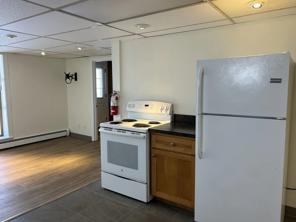2 bed, 1 bath apartment for rent at 200 Main St Unit 1, Spencer — photo 11 of 25