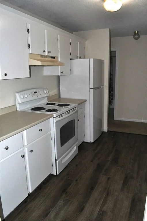 2 bed, 1 bath apartment for rent at 200 Manning Unit 23 A, Hudson — photo 2 of 12