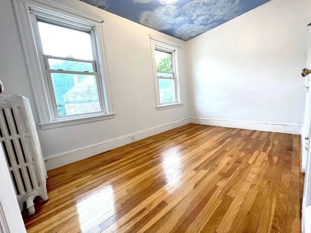 3 bed, 1 bath apartment for rent at 200 Maple St Unit 2, West Roxbury — photo 10 of 11