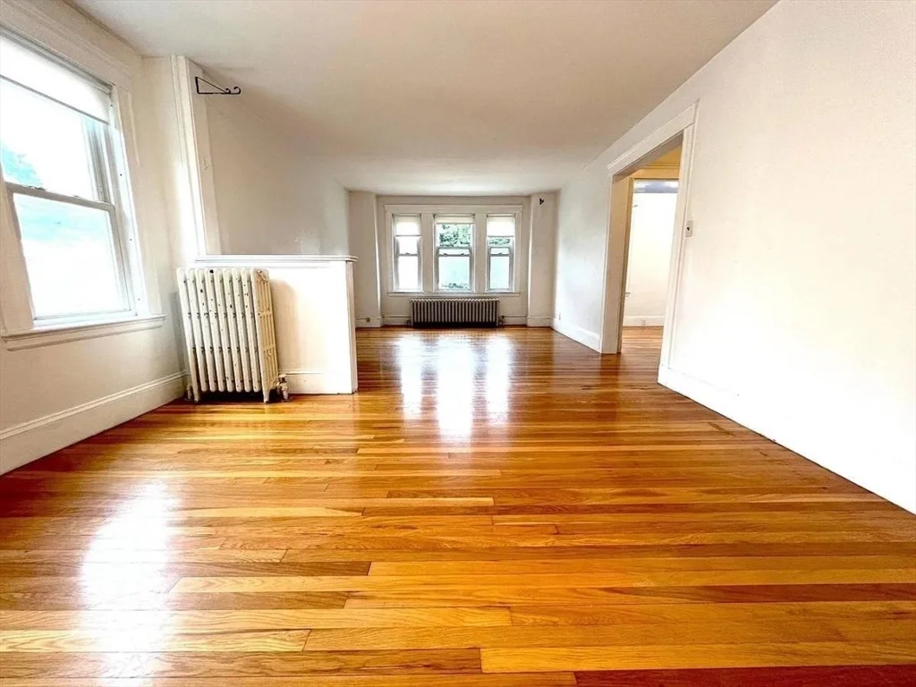 3 bed, 1 bath apartment for rent at 200 Maple St Unit 2, West Roxbury — photo 3 of 11