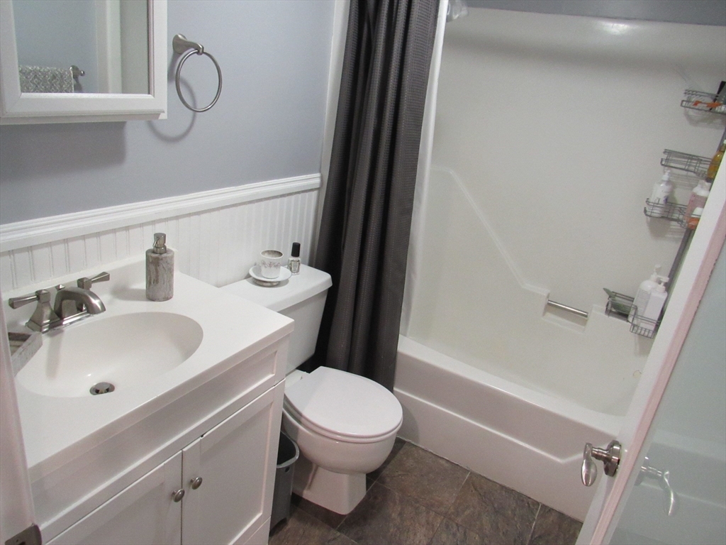 1 bed, 1 bath apartment for rent at 200 Market St Unit 120, Downtown — photo 10 of 13