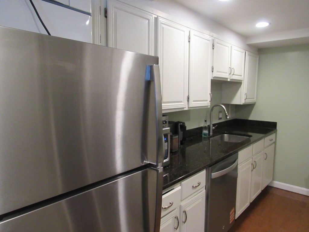 1 bed, 1 bath apartment for rent at 200 Market St Unit 120, Downtown — photo 5 of 13