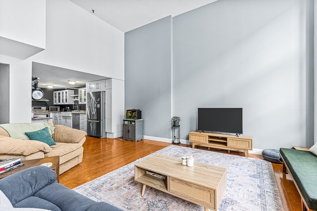 3 bed, 2 bath apartment for rent at 200 Market St Unit B51, Lowell — photo 4 of 25