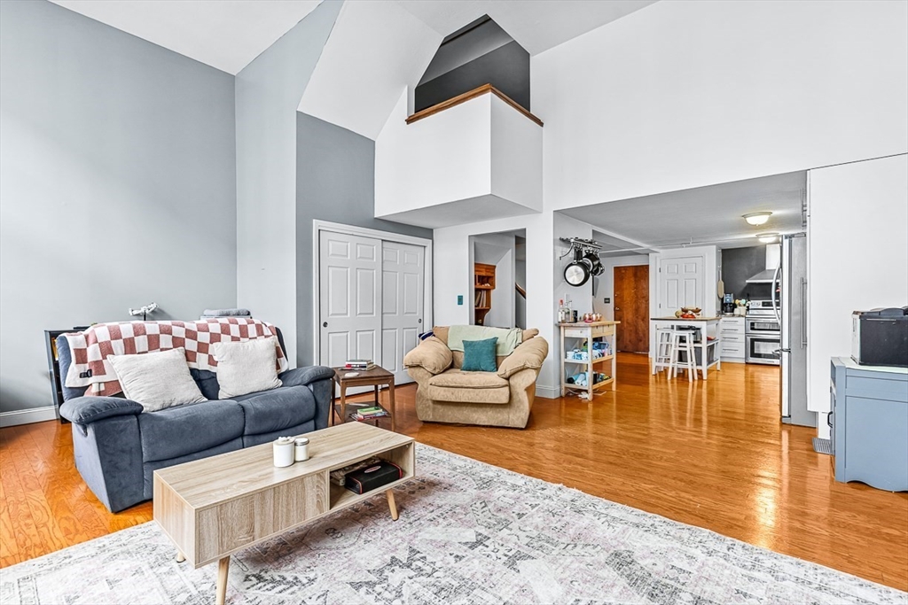 3 bed, 2 bath apartment for rent at 200 Market St Unit B51, Lowell — photo 5 of 25
