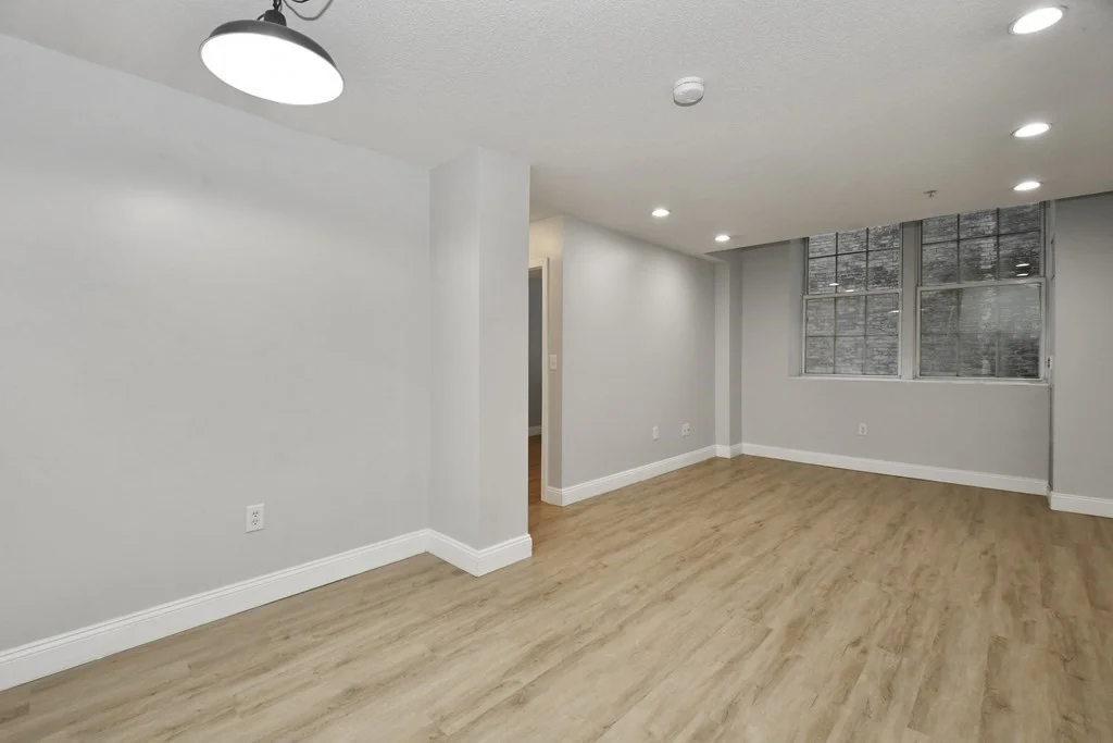 2 bed, 1 bath apartment for rent at 200 Market Unit 3305, Downtown — photo 7 of 15