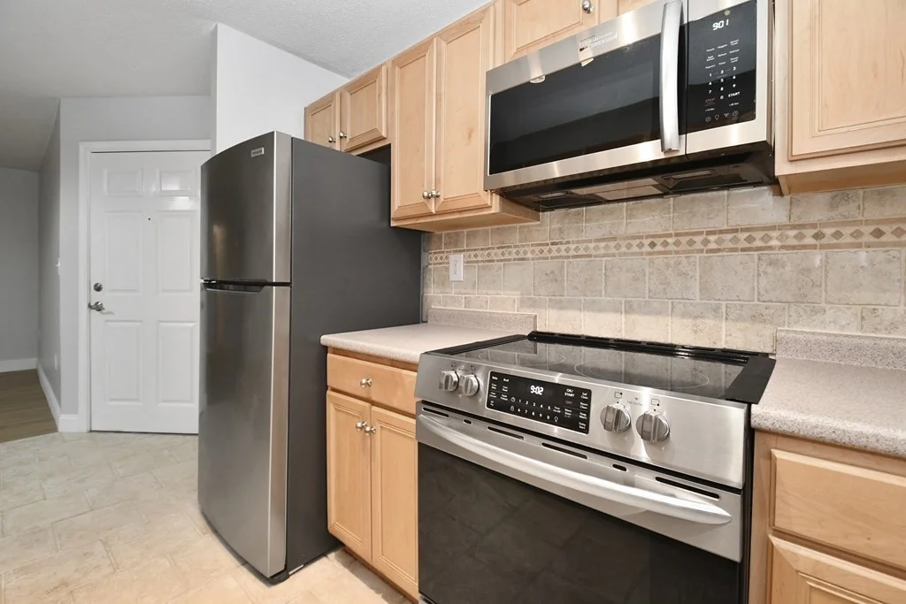 2 bed, 1 bath apartment for rent at 200 Market Unit 3305, Downtown — photo 3 of 15