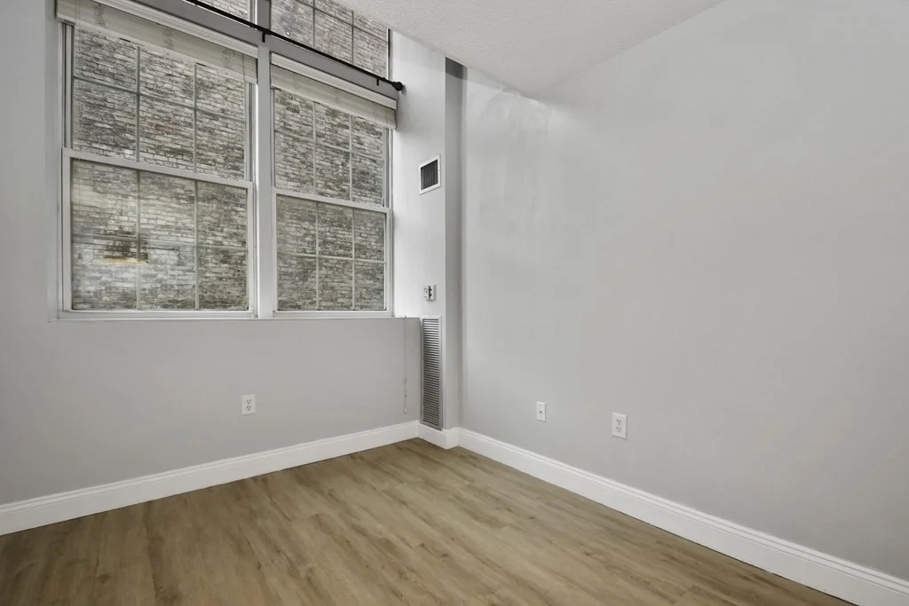 2 bed, 1 bath apartment for rent at 200 Market Unit 3305, Downtown — photo 8 of 15