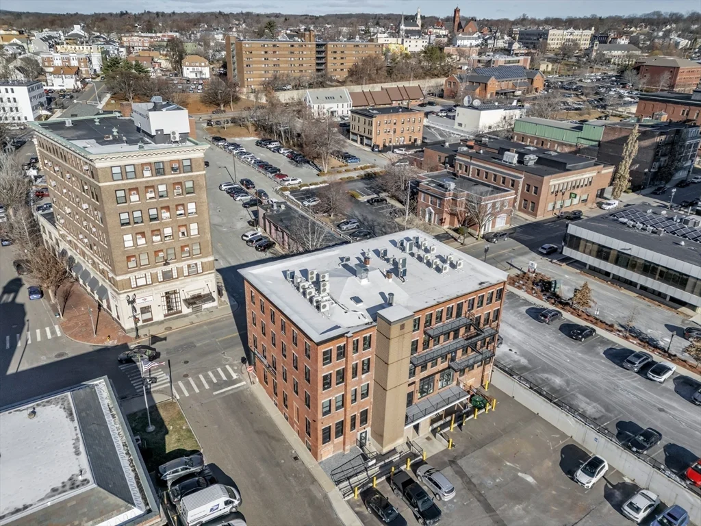 1 bed, 1 bath apartment for rent at 200 Merrimack St Unit 201, Haverhill — photo 16 of 17