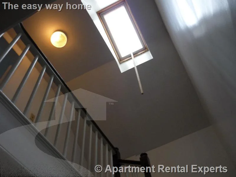 3 bed, 1 bath apartment for rent at 200 Norfolk St Unit 2, Central Square — photo 5 of 10