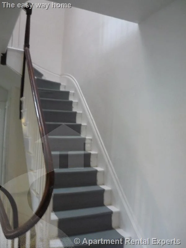 3 bed, 1 bath apartment for rent at 200 Norfolk St Unit 2, Central Square — photo 4 of 10