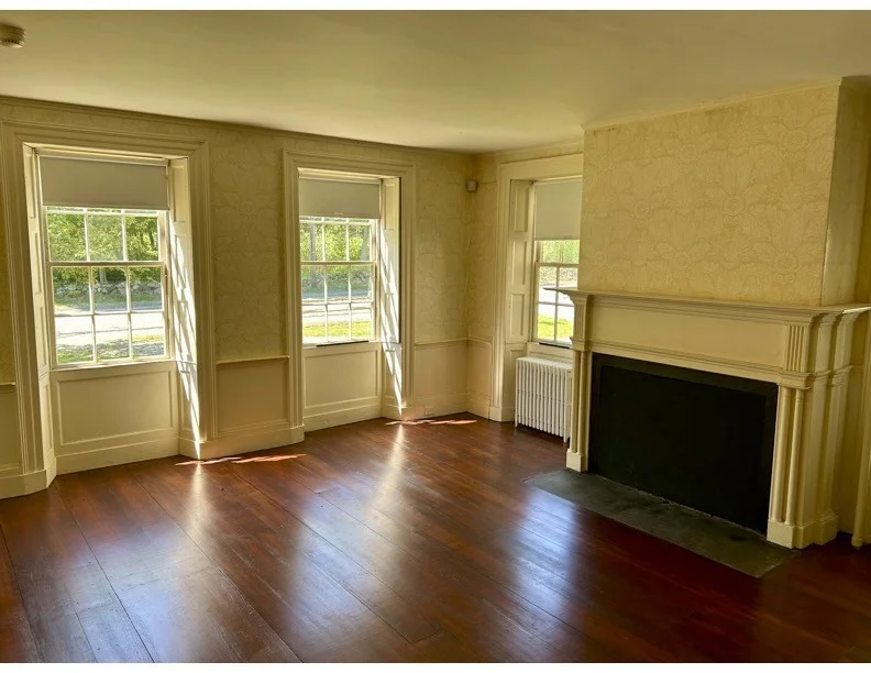 4 bed, 1 bath apartment for rent at 200 North Great Rd, Lincoln — photo 9 of 17