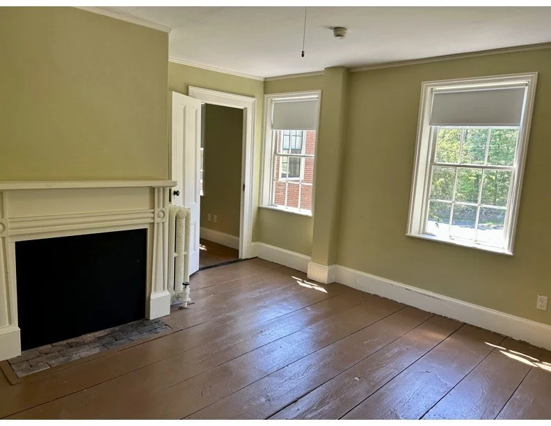 4 bed, 1 bath apartment for rent at 200 North Great Rd, Lincoln — photo 13 of 17